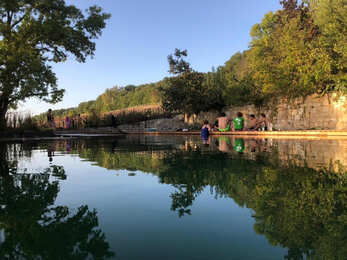 Grand Gite Les Cabanes De Fallot Pour 19 Personnes - Piscine Naturelle L'isle-Bouzon Экстерьер фото